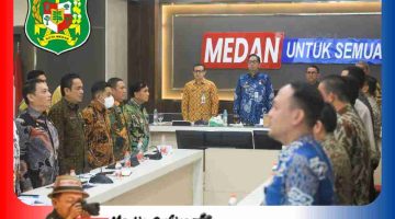 Tingkatkan … PAD Harus Dikejar Sampai Akhir Tahun, Rico Waas:”Evaluasi Pencapaian Penerimaan dan Tegaskan Progres”.