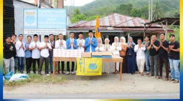 PMII Madina Bagikan 200 Takjil kepada Pengguna Jalan, Sambut Momentum Nuzulul Qur’an