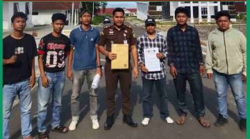 Soroti Pengadaan PIN DPRD Tapsel Rp267 Juta, Mahasiswa Demo ke Kejari dan Polres