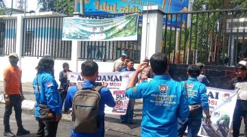 Aksi MOSI dan Mahasiswa Ricuh di Balai Kota Medan, Desak Wali Kota Copot Kadis DLH Terkait Dugaan Pencemaran Lingkungan PT IPI